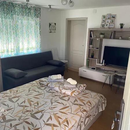 Happy 3 * Kragujevac